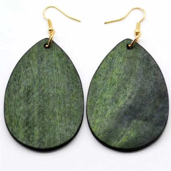 Salwar Kameez Jewelry - Wooden painted teardrop dangling statement earrings NWT olive green